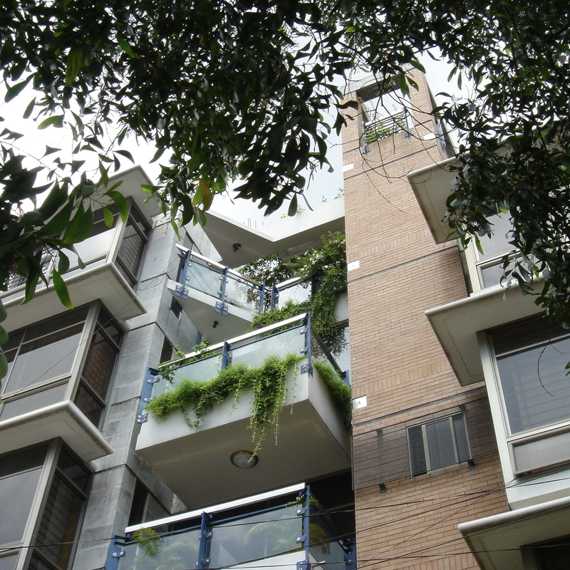 AN URBAN INSTALLATION, PLURALISTIC DIALOGUE